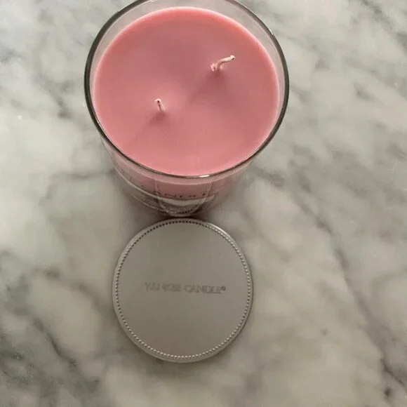 Yankee Candle SUMMER SCOOP Large 2 Wick Tumbler Jar - Picture 3 of 3